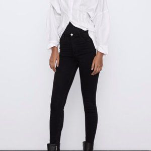 ZARA Black skinny jeans (flattering Sculpt Cut!)